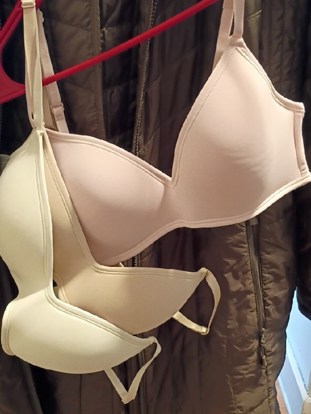 Nutreal Colors ,Bras